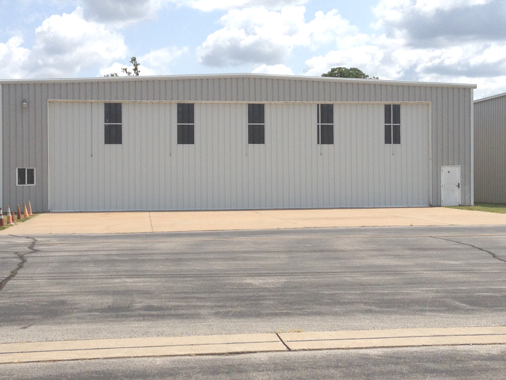 Missouri Airport Homes, Hangars, and Airport Lots for Sale or Lease