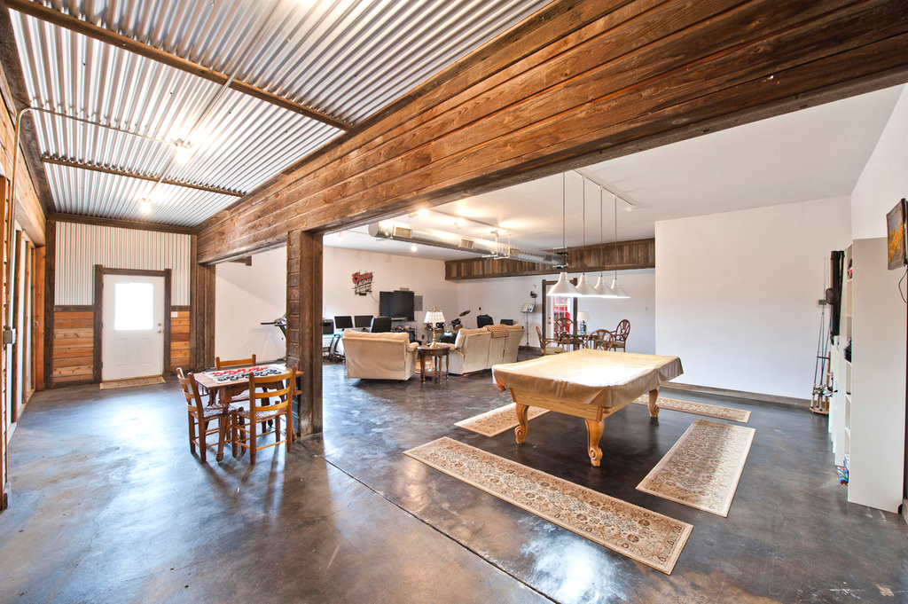 Airport Properties & Homes with Hangars for Sale Lago Vista, Rusty