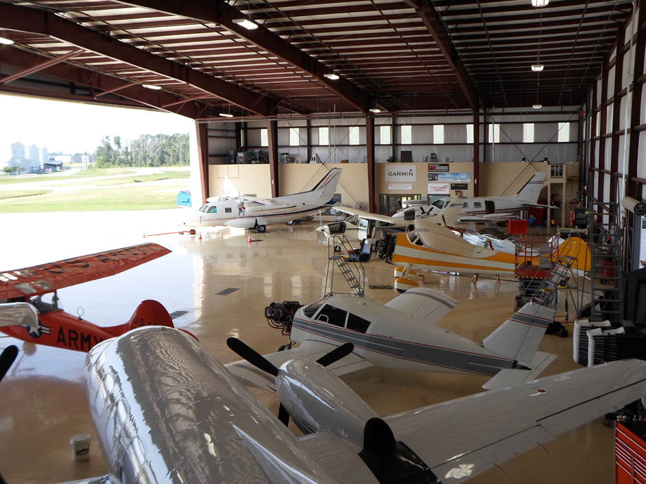 Houston Texas corporate executive multi aircraft hangar for sale