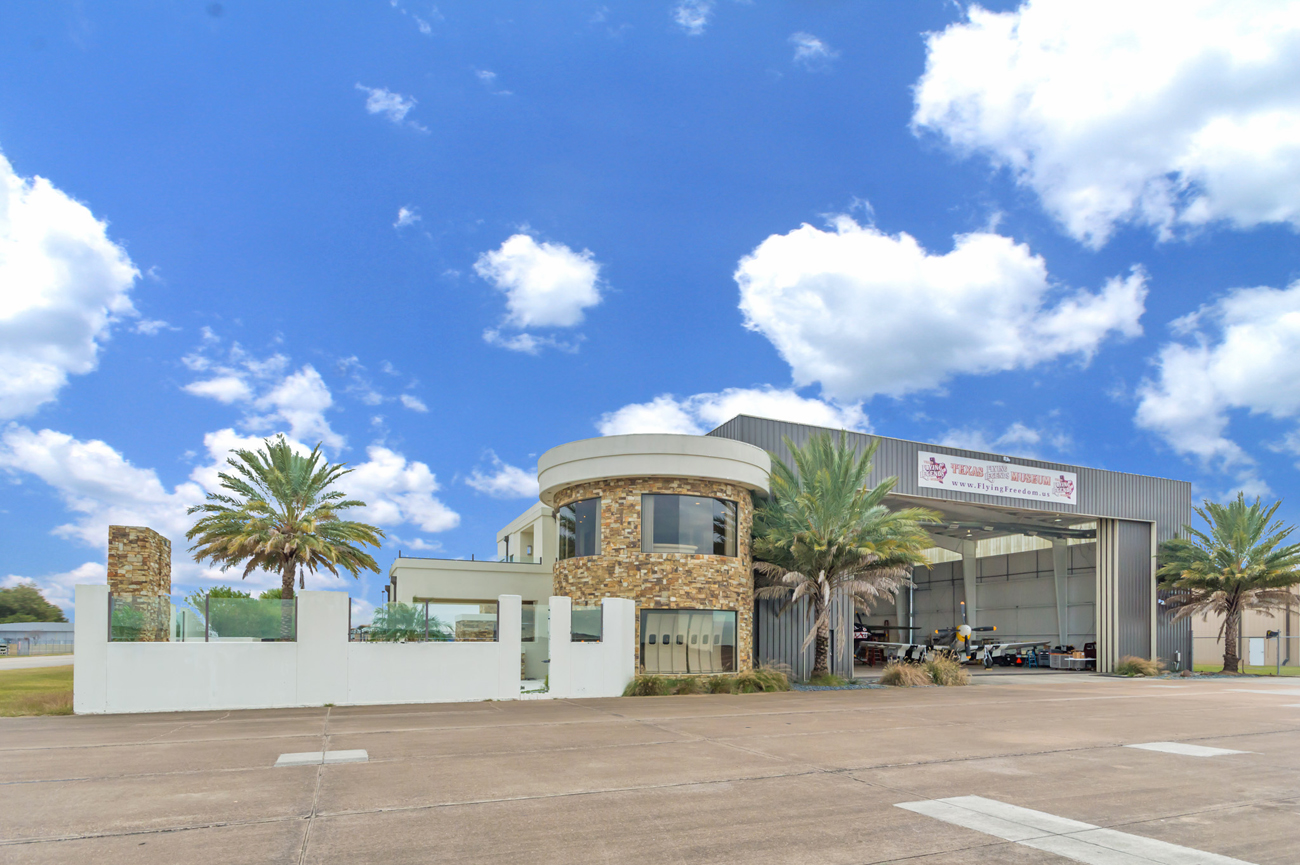 Texas Airports, Hangars and Lots for Sale, Hangars and Properties in