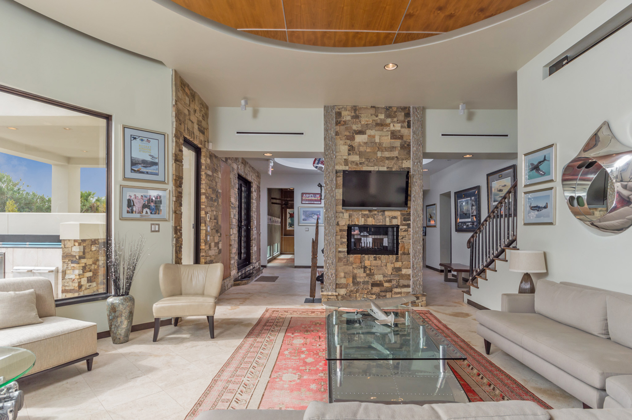 Ellington Airport KEFD Hangar For Sale, Houston Texas Airport