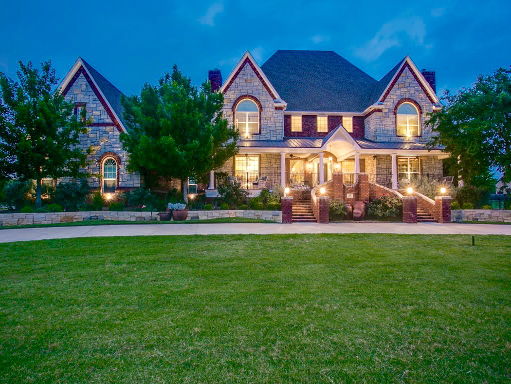 112 Citiation, Cresson [Benbrook], Texas Airport Homes with hangars