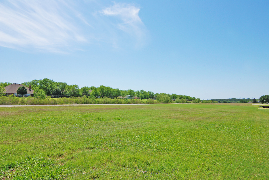 Homes with Hangars and Hangar Homes for Sale Pecan Plantation (OTX1