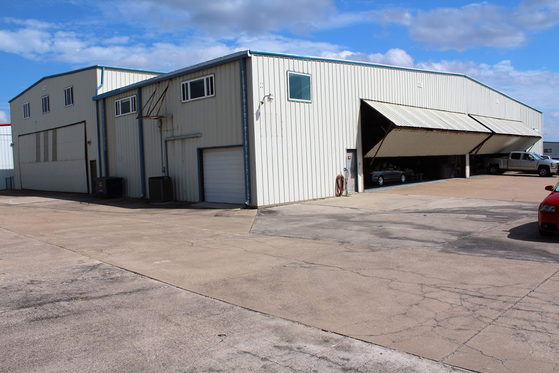 Hangars and Hangar Homes for Sale Hicks Field, Ft Worth (T67), Texas