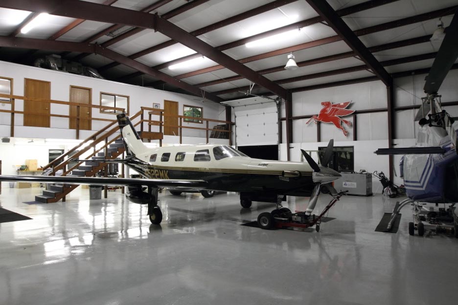 Homes with Hangars and Hangar Homes for Hidden Valley Airpark (5TX0