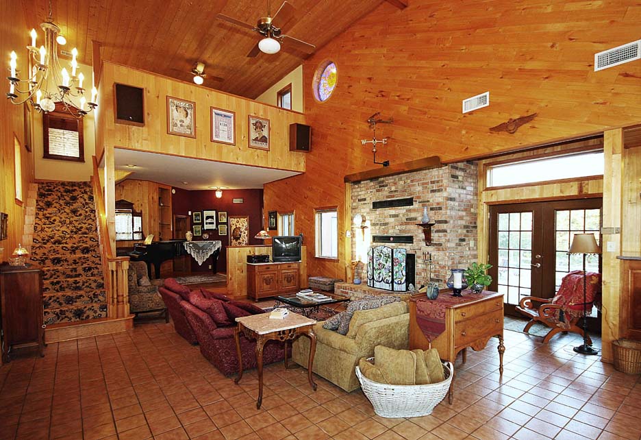 Homes with Hangars and Hangar Homes for sale Hidden Valley Airpark