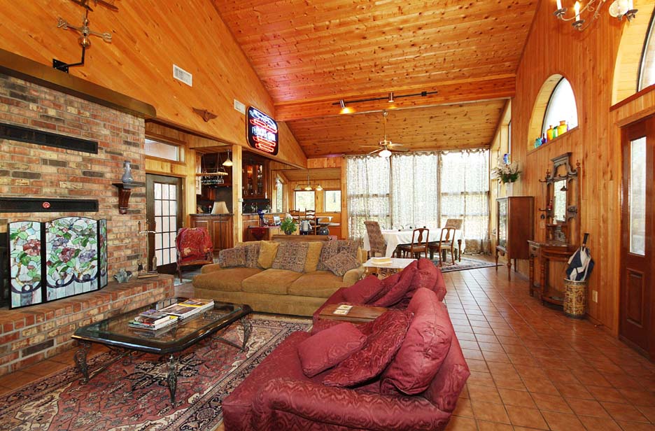 Homes with Hangars and Hangar Homes for sale Hidden Valley Airpark